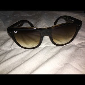 RayBan Wayfarer